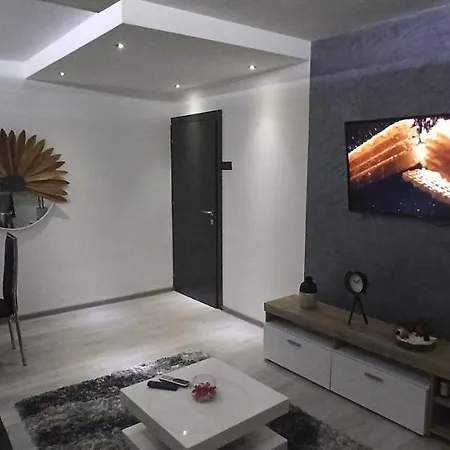 Lux Apartment 7, Parking Nis Exterior photo
