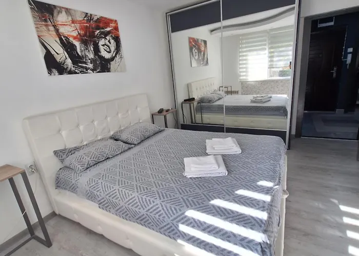 Lux Apartment 7, Parking