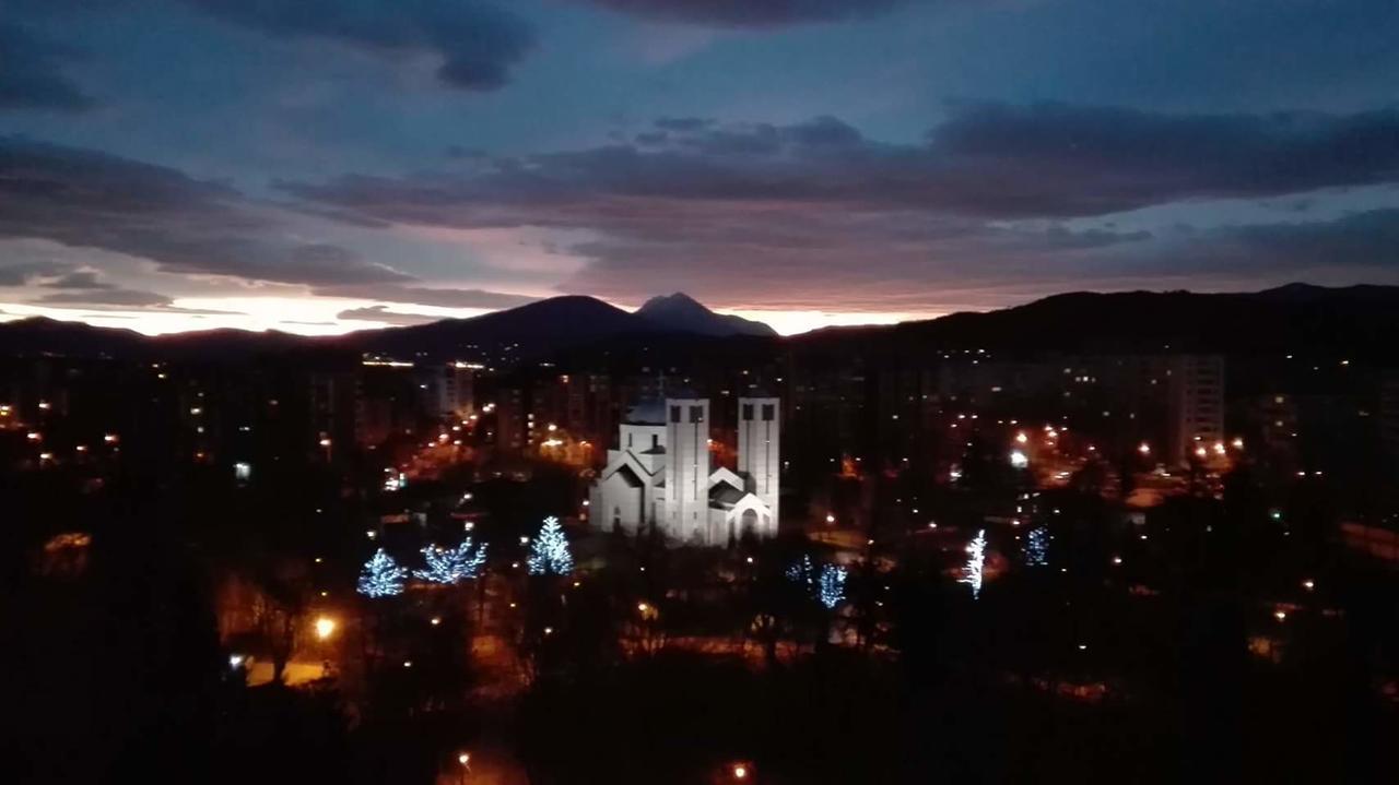 Apartment Lux 7, Parking Nis